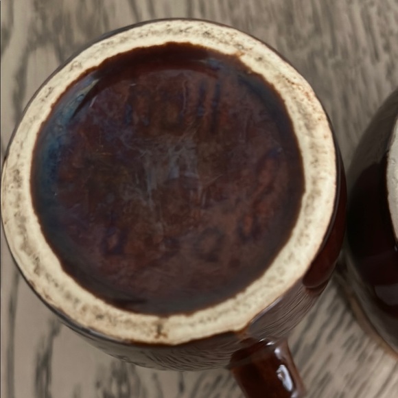 Vintage Hull Pottery Creamer and Sugar Set - Picture 7 of 7